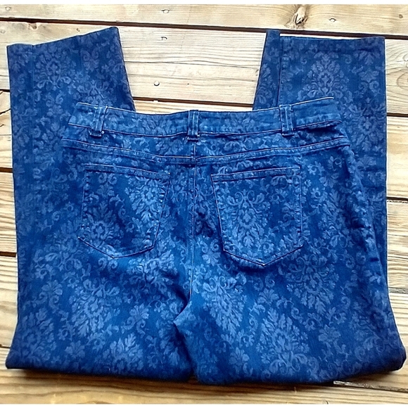 Croft & Barrow Printed Blue Jeans - Picture 4 of 6